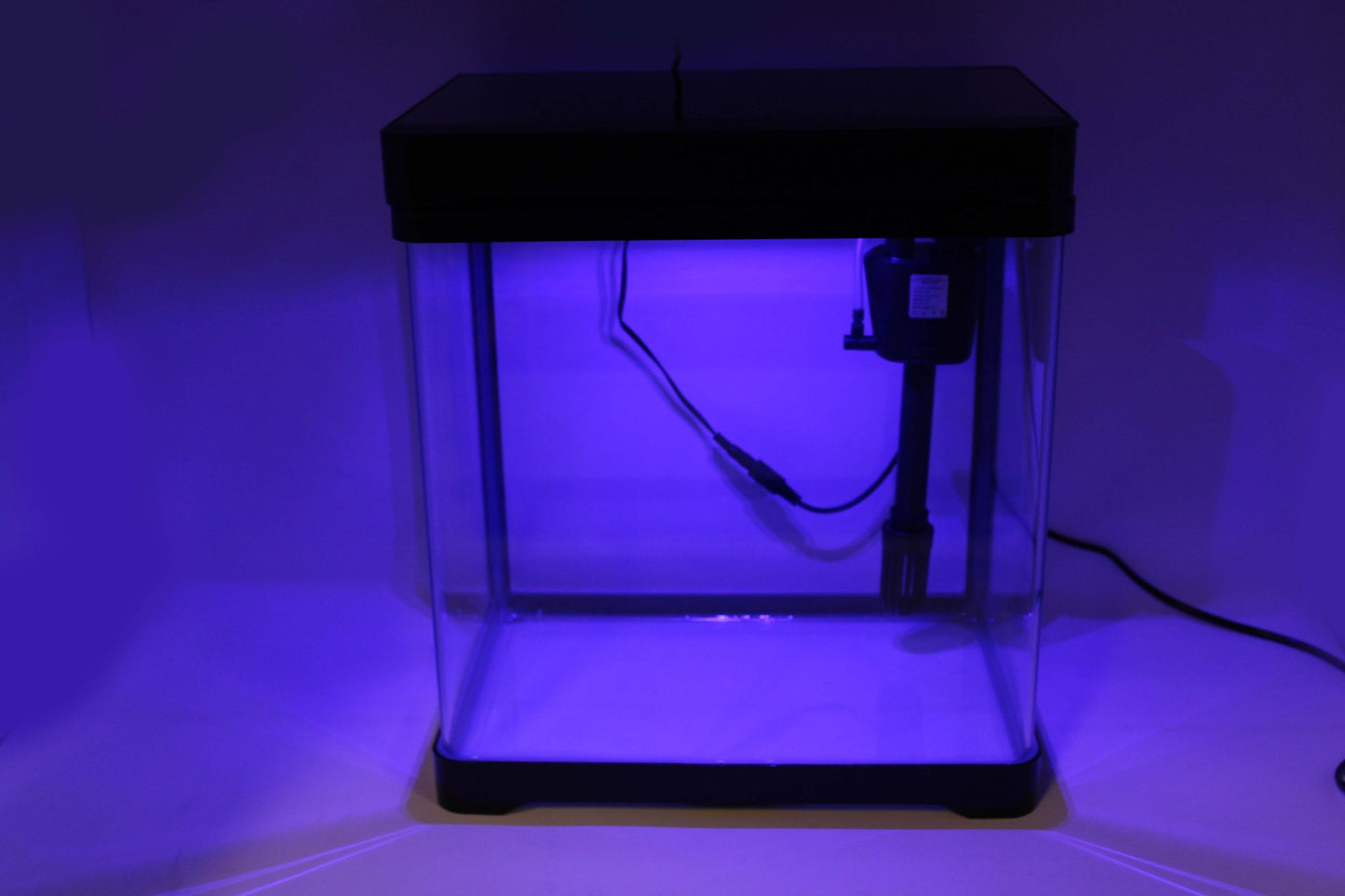 Aquarium - All in One - Multi Color Lighting - Tempered Glass Cover - 5 Gallons