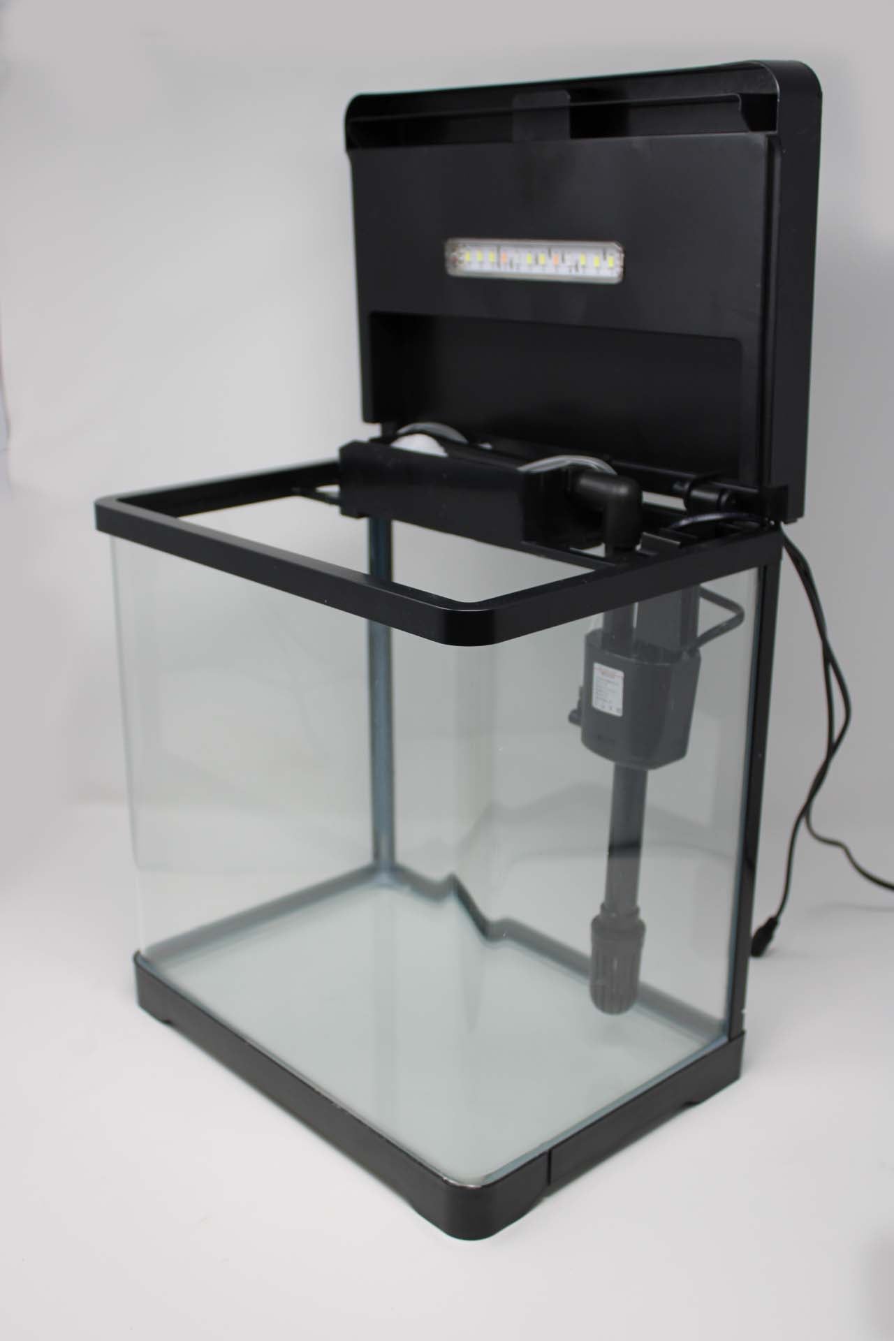 Aquarium - All in One - Multi Color Lighting - Tempered Glass Cover - 5 Gallons